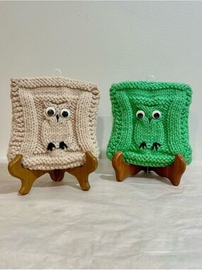 Set 2 Vtg Kitsch Crochet Owl Pot Holder Mitts Kitchen Decor Coaster Handcrafted